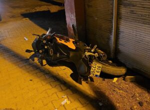 ADANA (AA) – Adana'nın Kozan ilçesinde motosiklet ile hafif ticari