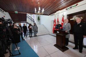 AFYONKARAHİSAR (AA – Afyonkarahisar Valisi Kübra Güran Yiğitbaşı, kentte bir