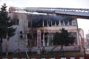 AFYONKARAHİSAR (AA) – Afyonkarahisar'da sanayi sitesindeki yedek parça satışı yapan