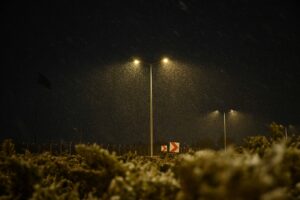 ANKARA (AA) – Başkente mevsimin ilk karı düştü. Çevre ilçelerde