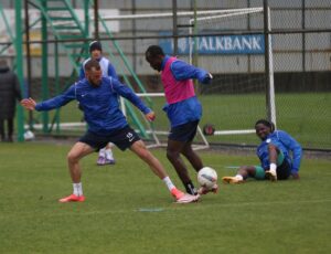 - "Bu maça daha fazla çalışmamız gerekiyor. Karşılaşmaya kazanmak için