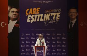 ANKARA (AA) – CHP Kadın Kolları tarafından, 25 Kasım Kadına