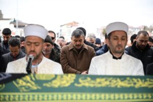 ERZURUM (AA) – Erzurum’da yaşayan Cumhuriyetin asırlık tanığı Aliye Göker,