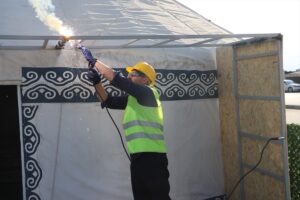 KAHRAMANMARAŞ (AA) – Kahramanmaraş'ın Onikişubat ilçesinde afetzedelerin barındığı konteynerler kış