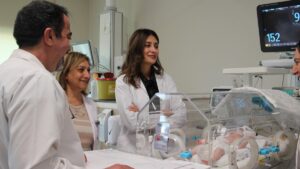 ELAZIĞ (AA) – Elazığ'da yemek borusu kapalı olarak dünyaya gelen