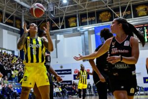 - Fenerbahçe Opet: 82 - ÇBK Mersin: 69