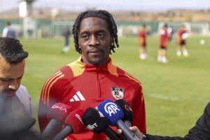 GAZİANTEP (AA) – Gaziantep FK'li futbolcular Deian Sorescu ve Christopher