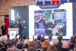 İZMİR (AA) – İzmir'de farklı ülkelerden bilim insanlarının katılımıyla kirlilik,