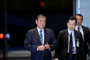 - Meclisteki seçimin ikinci turunda ülkenin 103. başbakanı olan İşiba'nın,