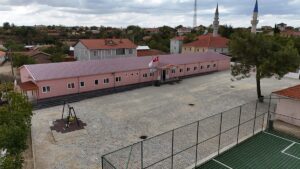 İSTANBUL (AA) – Karmod, Tekirdağ'ın Malkara ilçesinde prefabrik okul projesini