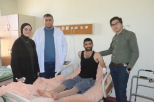 KARS (AA) – Kars'ta elektrik teknikeri Rıdvan Kotan, yürümesine engel