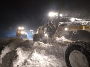 KAYSERİ (AA) – Kayseri Büyükşehir Belediyesi kar yağışı ve tipi