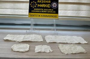 KONYA (AA) – Konya'nın Akşehir ilçesinde düzenlenen uyuşturucu operasyonunda gözaltına