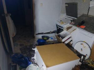 KONYA (AA) – Konya'nın Seydişehir ilçesinde, 4 katlı binanın zemin