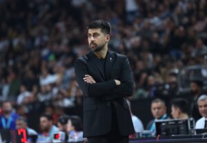 - Mersin Spor: 76 - Anadolu Efes: 94