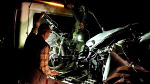 MERSİN (AA) – Mersin'in Mut ilçesinde otomobille motosikletin çarpışması sonucu