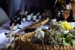 MUĞLA (AA) – Muğla'nın Bodrum ilçesinde, geleneksel Hint tıbbında sağlıklı