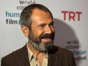 İSTANBUL (AA) – " Bir Demet Tiyatro", "7 Numara", "Eşkıya