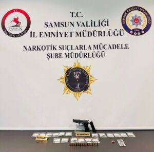 SAMSUN (AA) – Samsun'da düzenlenen operasyonda uyuşturucu ve silah ticareti