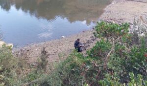 İSTANBUL (AA) – Sancaktepe'de, balık tutmak için gittiği gölette beline