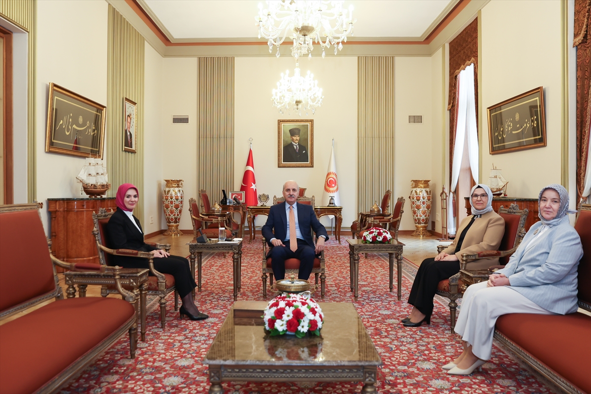 TBMM Başkanı Kurtulmuş, Bakan Göktaş ile çocuk temsilcileri kabul etti: