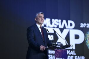 İSTANBUL (AA) – Ticaret Bakanı Ömer Bolat, Türkiye'nin küresel arenada