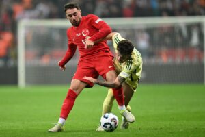 - Türkiye: 0 - Galler: 0 (İlk yarı)