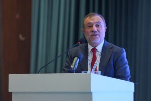 - Başkanlık seçimine 4 dönemdir tek aday giren Aydın: "Bir