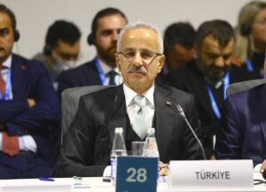 - "Bir taraftan 'Yeşil Kent Ulaşımı' hakkında işbirliği imkanlarını ele