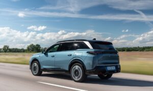 İSTANBUL (AA) – Peugeot, yeni 7 kişilik SUV modeli E-5008