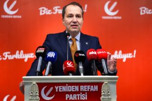 - "(Esenyurt Belediye Başkanı Özer'in görevden uzaklaştırılması) İktidarın söylediklerinin doğru