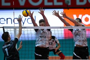 Salon: TVF Ziraat Bankkart Hakemler: Alexandros Avramidis (Yunanistan), David Cormie