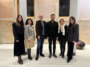 - Başrollerinde Nazan Kesal, Buçe Buse Kahraman, Reha Özcan, Şerif