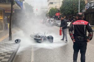 ADANA (AA) – Adana'da bir kişi, sürekli arızalandığını iddia ettiği