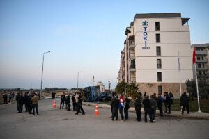 - Kaza anı bir iş yerinin güvenlik kamerasınca kaydedildi