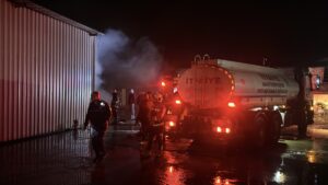 ADANA (AA) – Adana'nın merkez Seyhan ilçesinde tavuk çiftliği deposunda