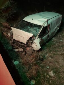 ADANA (AA) – Adana'nın merkez Sarıçam ilçesinde yoldan çıkıp duvara