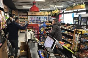 ADIYAMAN (AA) – Adıyaman polis ekipleri tarafından bir petrol istasyonunda