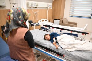 GAZİANTEP (AA) – Adıyaman'ın Besni ilçesinde sahipsiz köpeğin saldırısında yaralanan