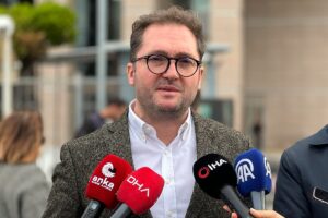 İSTANBUL (AA) – Esenyurt Belediye Başkanlığı görevinden "silahlı terör örgütü