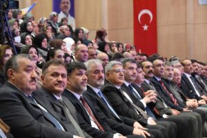 GÜMÜŞHANE (AA) – AK Parti Genel Başkan Yardımcısı Vedat Demiröz,