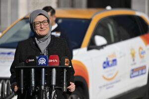 ANKARA (AA) – AK Parti'de Mobil AK Parti İletişim Merkezi