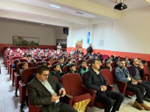 - Gerçekleştirilen eğitimde ortaokul öğrencilerine sıfır atık, sürdürülebilirlik ve iklim