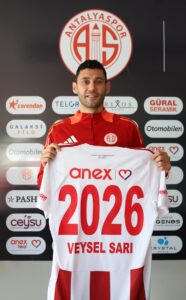 ANTALYA (AA) – Trendyol Süper Lig ekiplerinden Onvo Antalyaspor'da kaptanlar