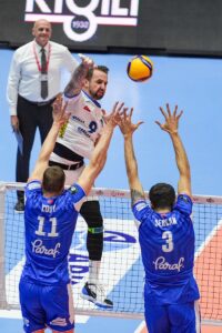- Arkas Spor: 3 - Halkbank: 0