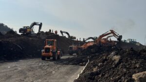 ARTVİN (AA) – Artvin'in Arhavi ilçesinde meydana gelen heyelan sonucu