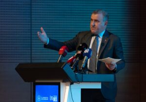 ANKARA (AA) – Gençlik ve Spor Bakanı Osman Aşkın Bak,