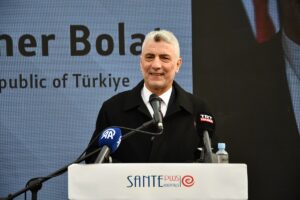 ÜSKÜP (AA) – Ticaret Bakanı Ömer Bolat, Kuzey Makedonya'da faaliyet