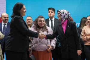 ANKARA (AA) – Aile ve Sosyal Hizmetler Bakanı Mahinur Özdemir