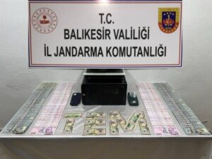BALIKESİR (AA) – Balıkesir'in Bandırma ilçesinde DEAŞ'a finansman sağladığı iddiasıyla